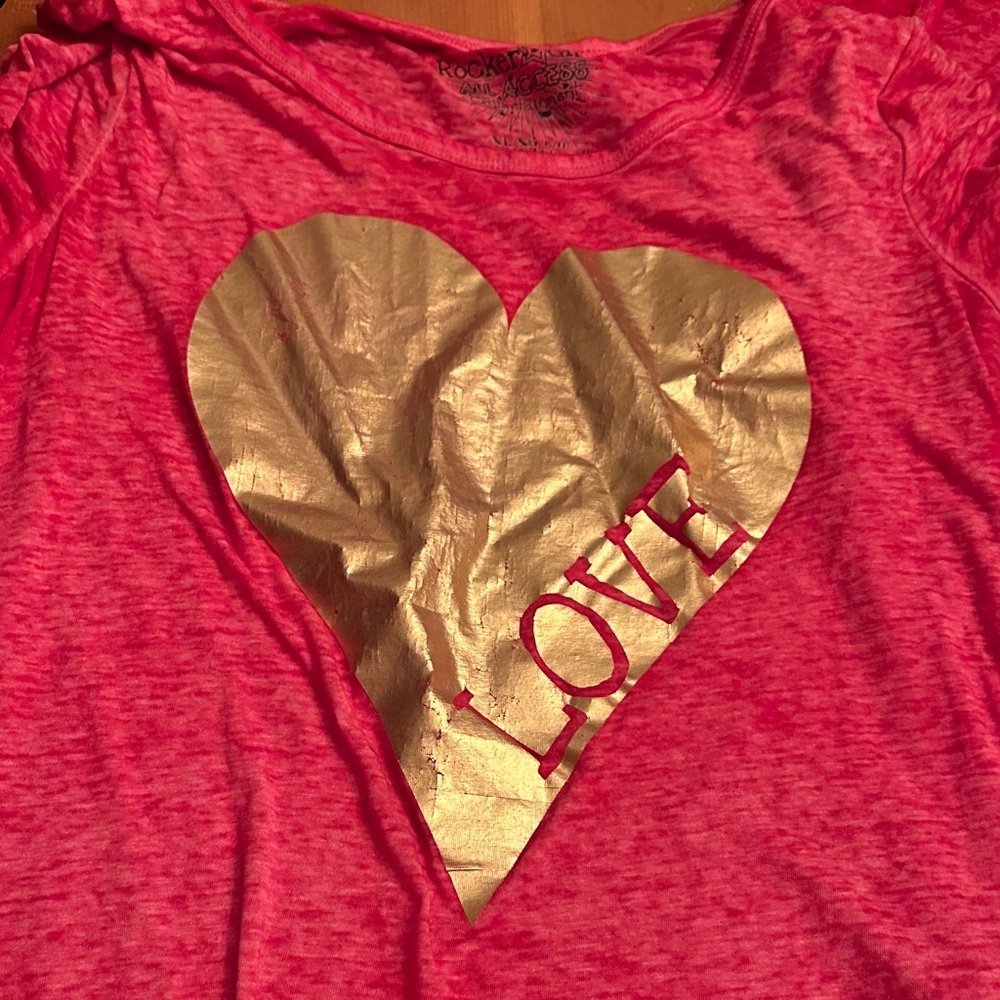 Valentine’s fitted tee duo - Picture 3 of 7